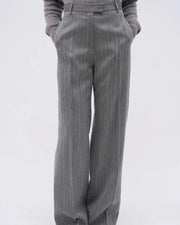 Pantalon en twill de laine et soie rayée