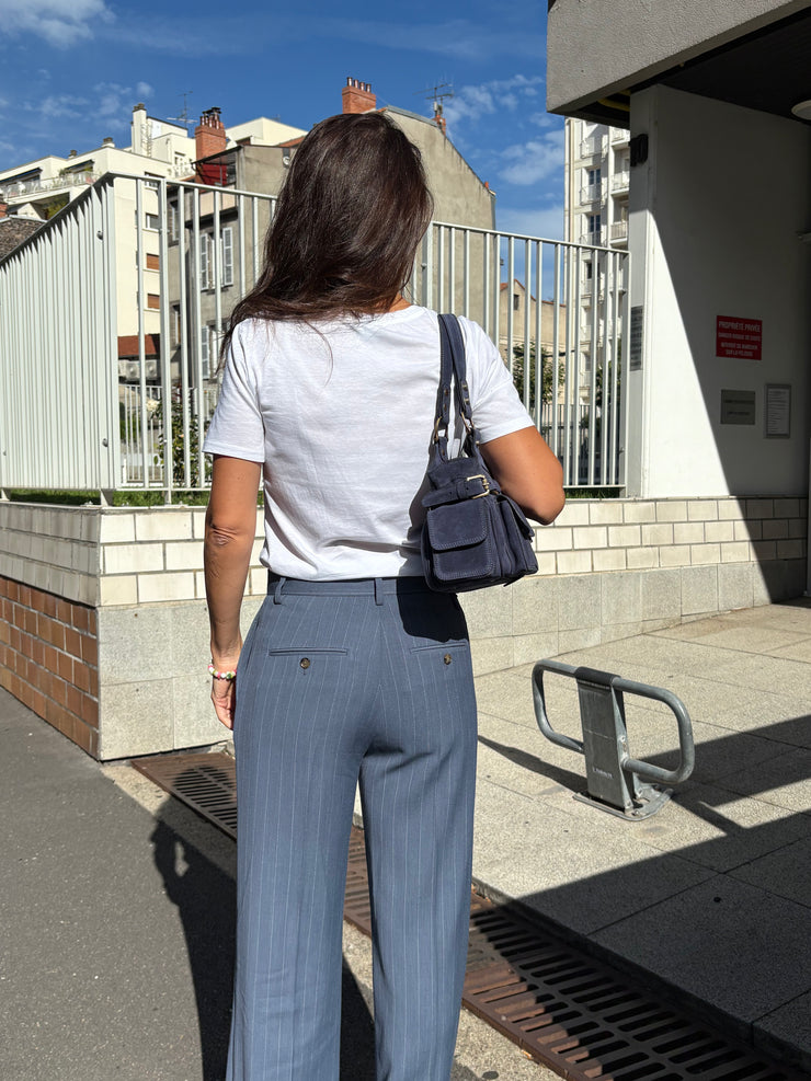 Pantalon bleu ardoise à fines rayures