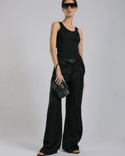 PANTALON A PLIS EN SATIN