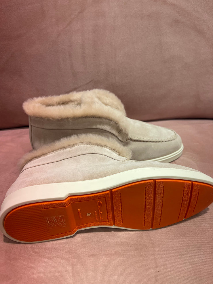 Desert boot en daim beige fourrée pour femme