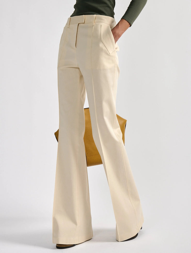 Pantalon bootleg en gabardine de coton sabe