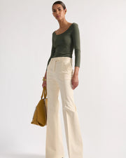 Pantalon bootleg en gabardine de coton sabe