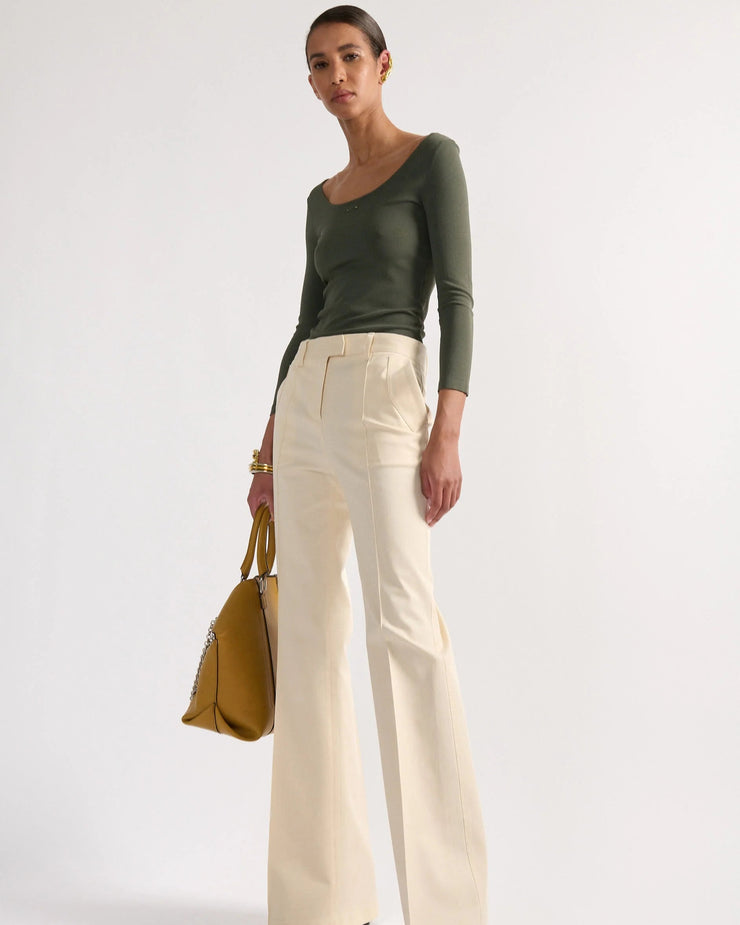 Pantalon bootleg en gabardine de coton sabe