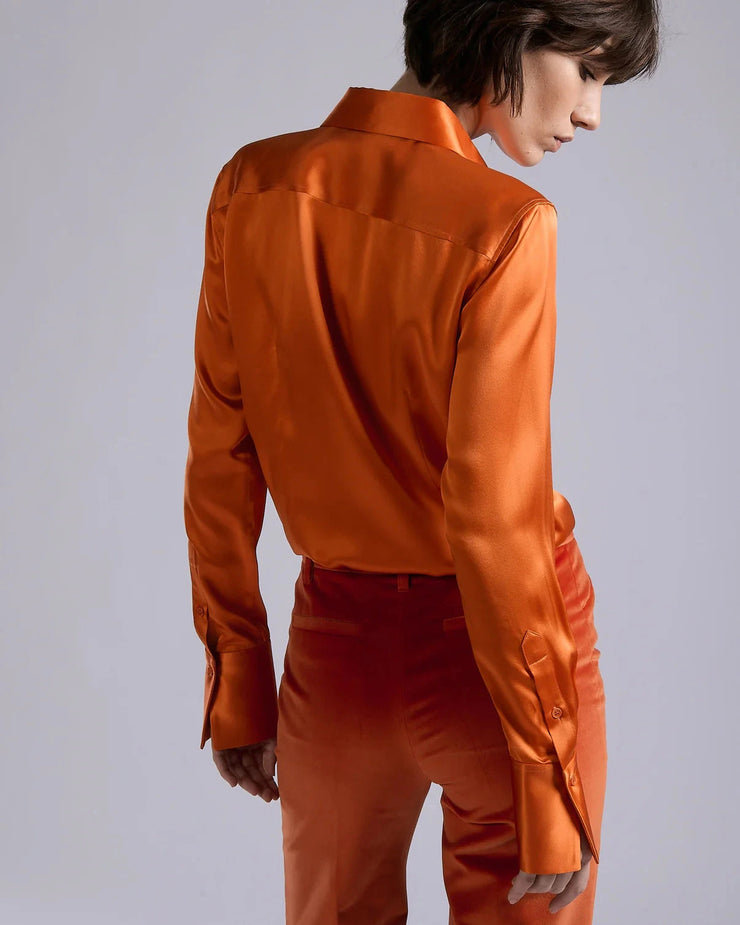 Chemise lavallière en satin de soie orange